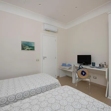 Prima Luce House Апартаменти Амальфі